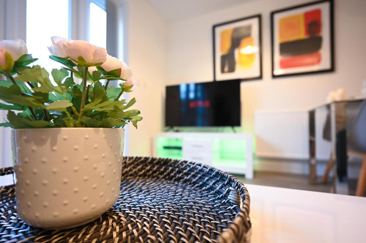 Luxury 4 Bed House With Gated Parking In The Heart Of Birmingham! Διαμέρισμα Εξωτερικό φωτογραφία