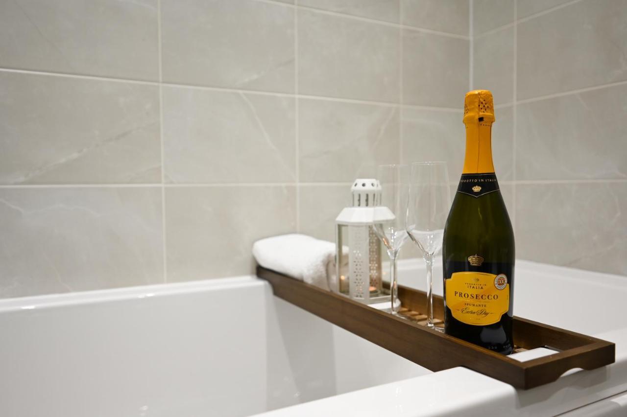 Luxury 4 Bed House With Gated Parking In The Heart Of Birmingham! Διαμέρισμα Εξωτερικό φωτογραφία